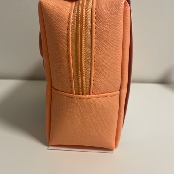 BRAND NEW- Bioré deep cleansing charcoal kit - Picture 2 of 6